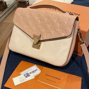 Louis Vuitton Pochette Metis